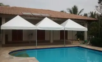 Tenda pirâmide quatro águas